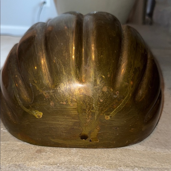 Vintage Brass Wall Planter - Made In Hong Kong - Picture 10 of 13